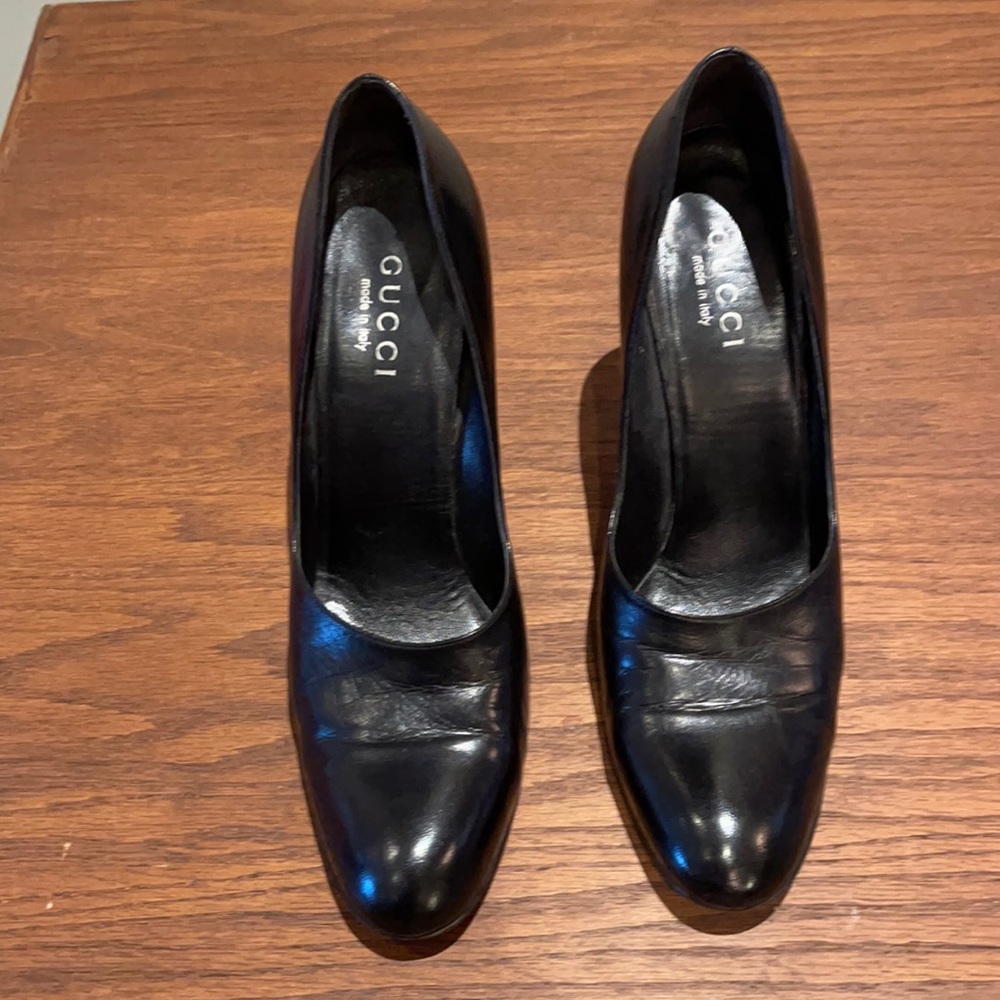 Gucci pumps